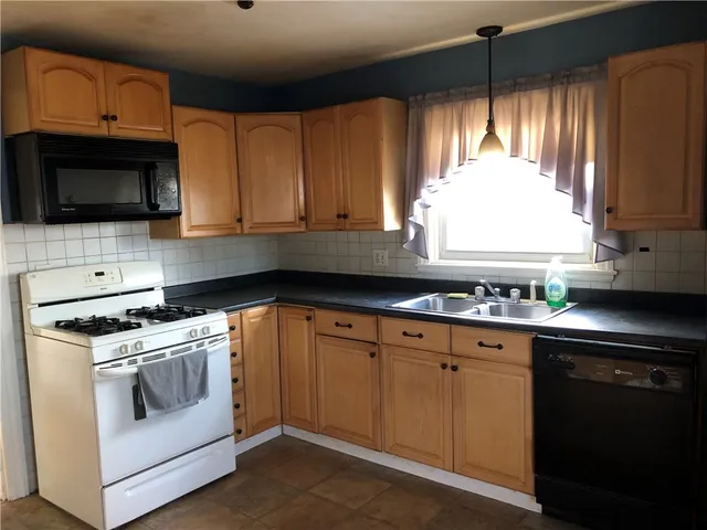 $389,000 | 27 Norman Street, Cumberland, RI 02864