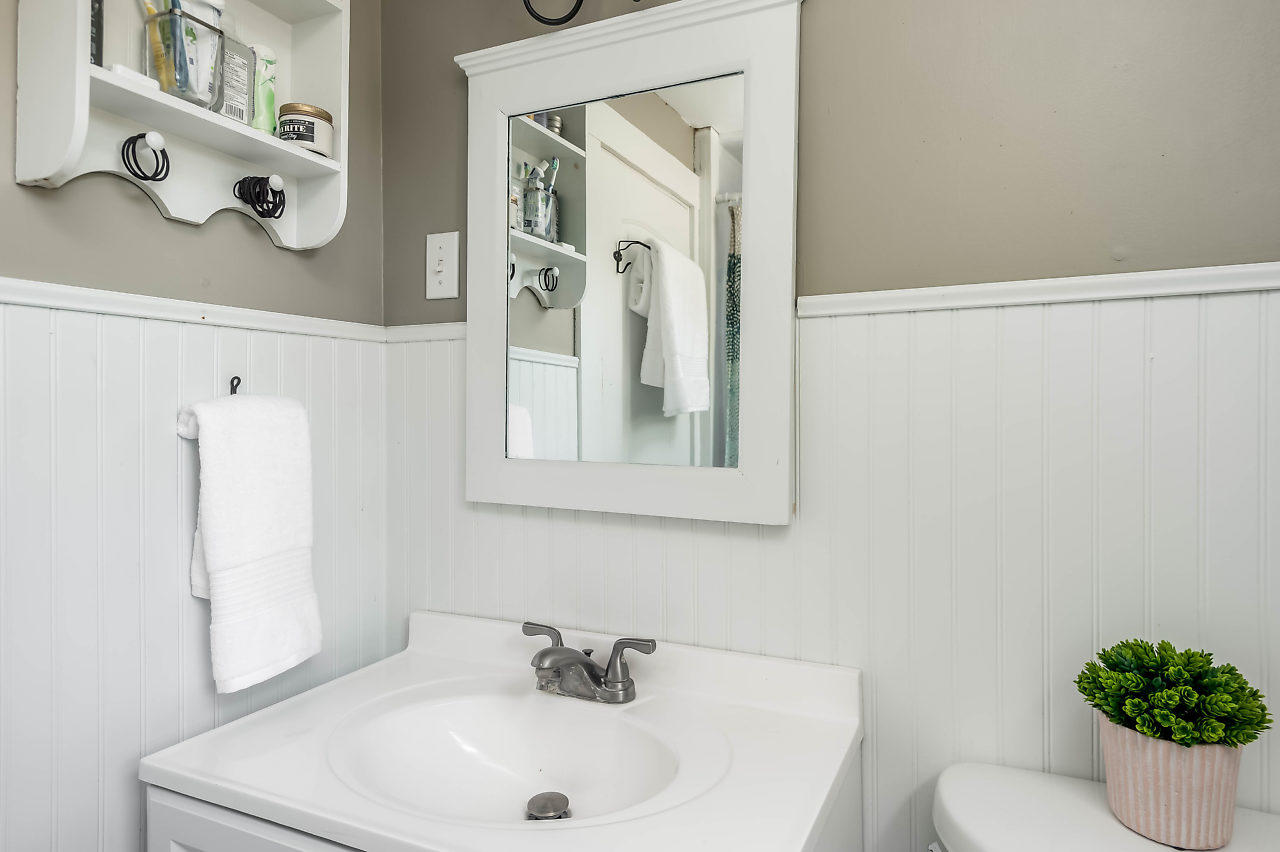 109 Emerys Bridge Road South Berwick, ME 03908 - Photo 12 of 33 012-109EmerysBridgeRoad-SouthBerwick-ME-