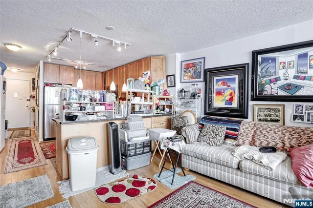 $399,000 | 7004 JFK Boulevard East, Unit 20E, Guttenberg, NJ 07093