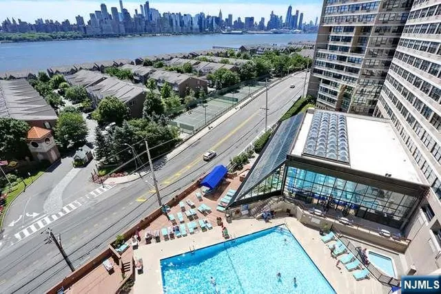 $399,000 | 7004 JFK Boulevard East, Unit 20E, Guttenberg, NJ 07093