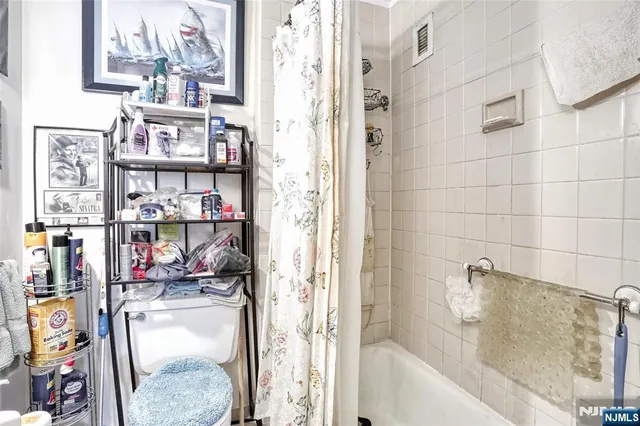 $399,000 | 7004 JFK Boulevard East, Unit 20E, Guttenberg, NJ 07093