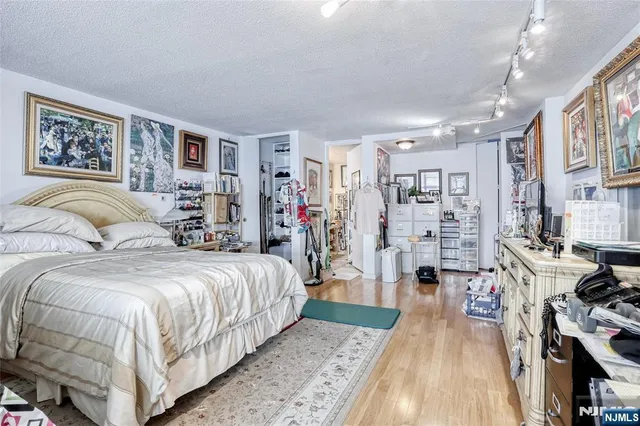 $399,000 | 7004 JFK Boulevard East, Unit 20E, Guttenberg, NJ 07093