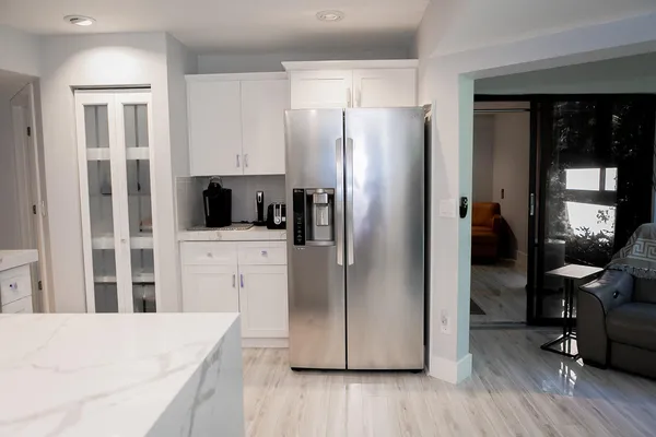 $4,300 | 5700 Coach House Circle, Unit D, Boca Raton, FL 33486