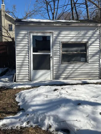 $153,000 | 250 East Street, Rensselaer, NY 12144