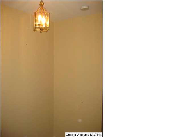932 Barnisdale Road Birmingham, AL 35235 - Photo 6 of 31