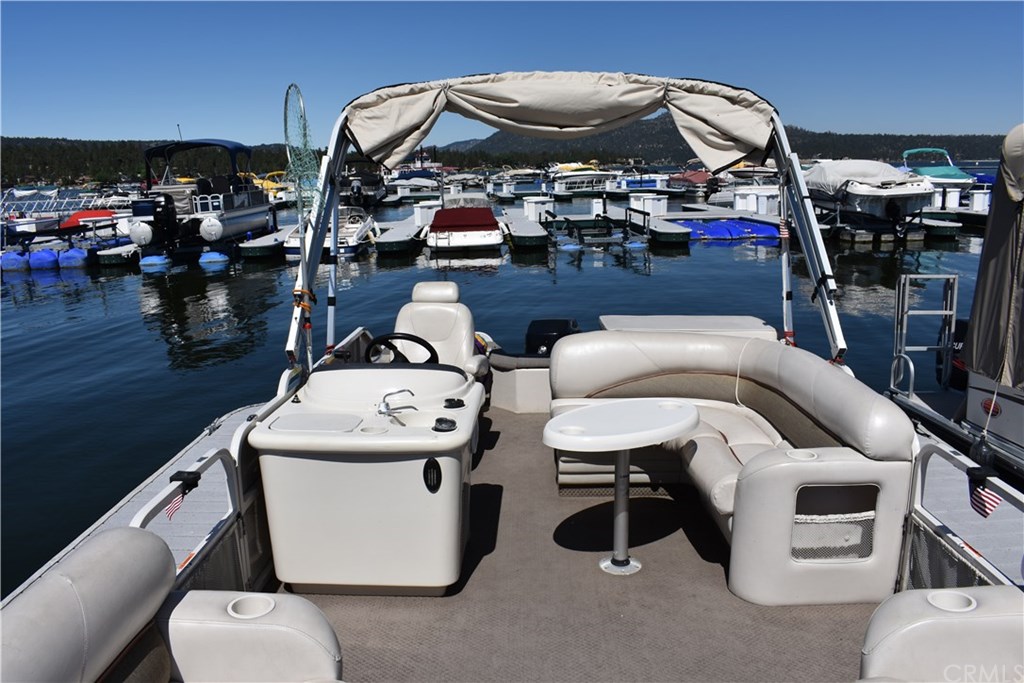 400 Pine Knot Avenue, Unit E20 Big Bear Lake, CA 92315 - Photo 6 of 17 a view of washer and dryer