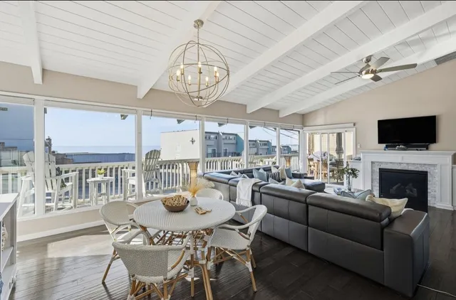 $1,950,000 | 229 Rio Del Mar Boulevard, Aptos, CA 95003