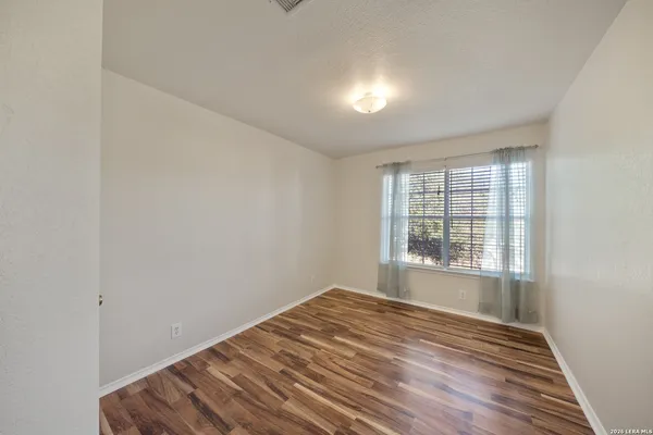 $1,645 | 11126 Acuff, San Antonio, TX 78254