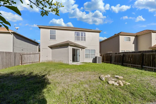 $1,745 | 11126 Acuff, San Antonio, TX 78254