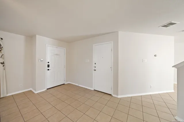 $1,745 | 11126 Acuff, San Antonio, TX 78254