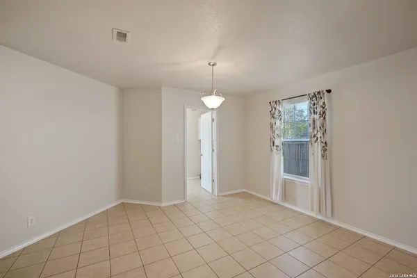 $1,645 | 11126 Acuff, San Antonio, TX 78254