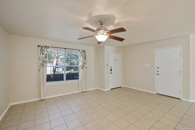 $1,745 | 11126 Acuff, San Antonio, TX 78254