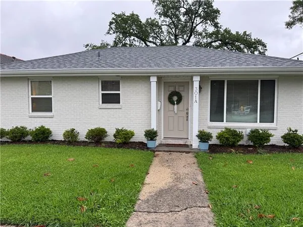 $2,100 | 301 Labarre Drive, Unit A, Metairie, LA 70001
