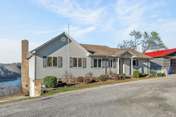 $669,000 | 1634 Falling Water Road, Sparta, TN 38583