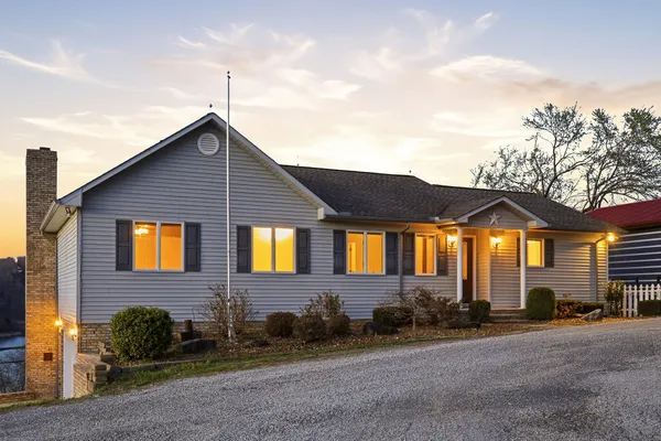 $669,000 | 1634 Falling Water Road, Sparta, TN 38583