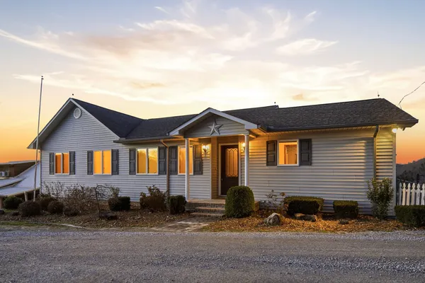 $669,000 | 1634 Falling Water Road, Sparta, TN 38583