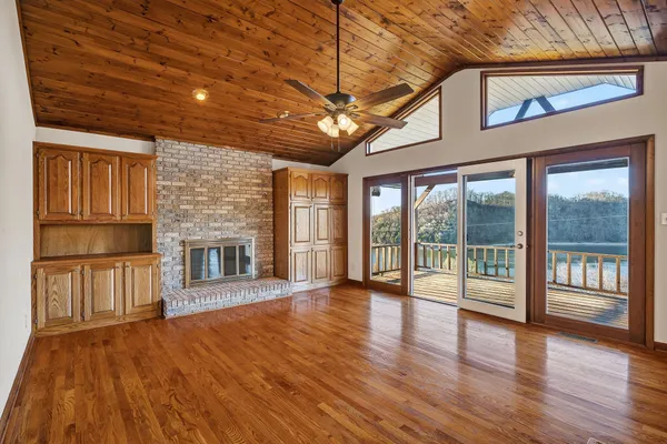$669,000 | 1634 Falling Water Road, Sparta, TN 38583