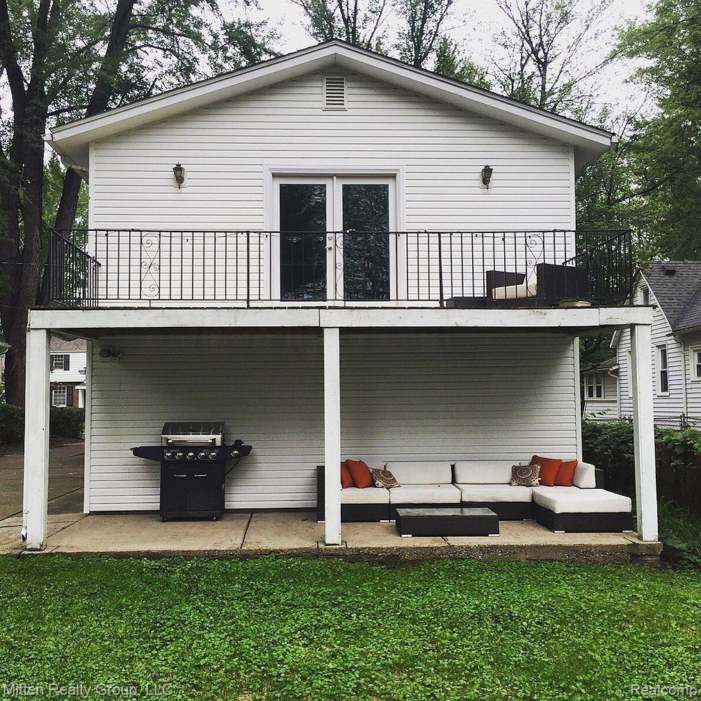 272 Ridgemont Road Grosse Pointe, MI 48236 - Photo 26 of 29 T.jpg