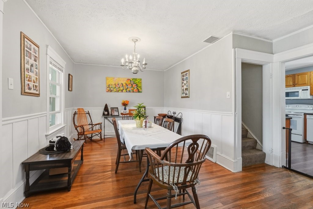 7981 Kinsman Road Novelty, OH 44072 - Photo 14 of 41