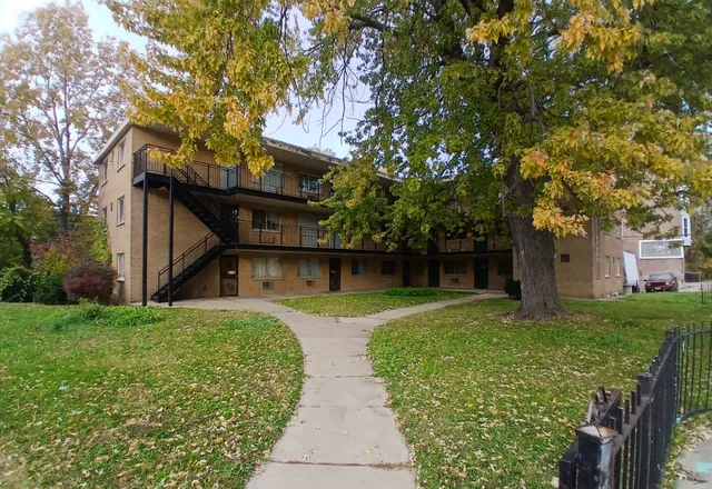 $24,900 | 3258 East 91st Street, Unit 2D, Chicago, IL 60617