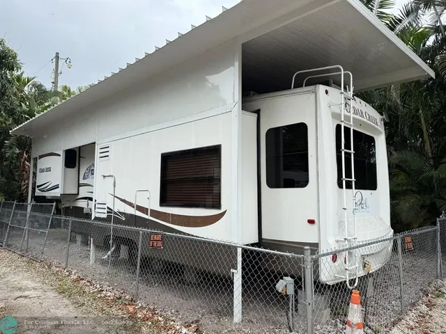 $1,275,000 | 14500 Northeast 2nd Court, Miami, FL 33161