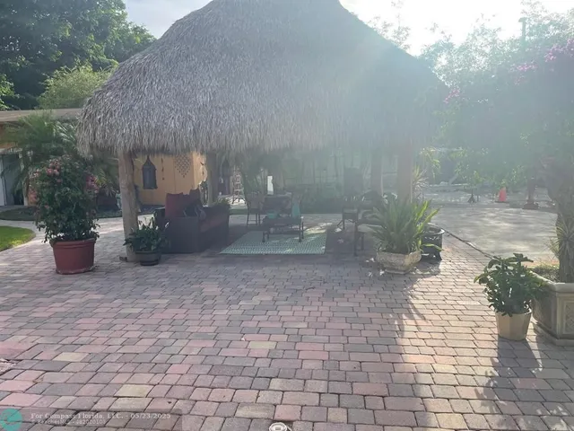 $1,275,000 | 14500 Northeast 2nd Court, Miami, FL 33161