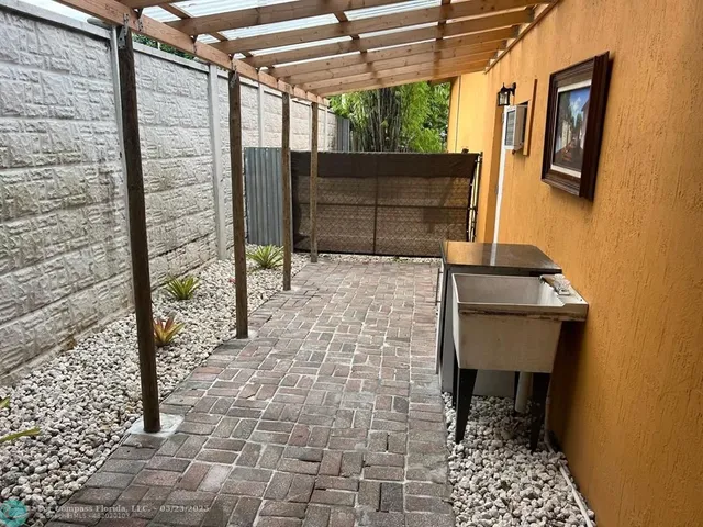 $1,275,000 | 14500 Northeast 2nd Court, Miami, FL 33161