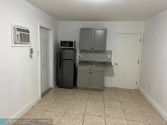 $1,275,000 | 14500 Northeast 2nd Court, Miami, FL 33161