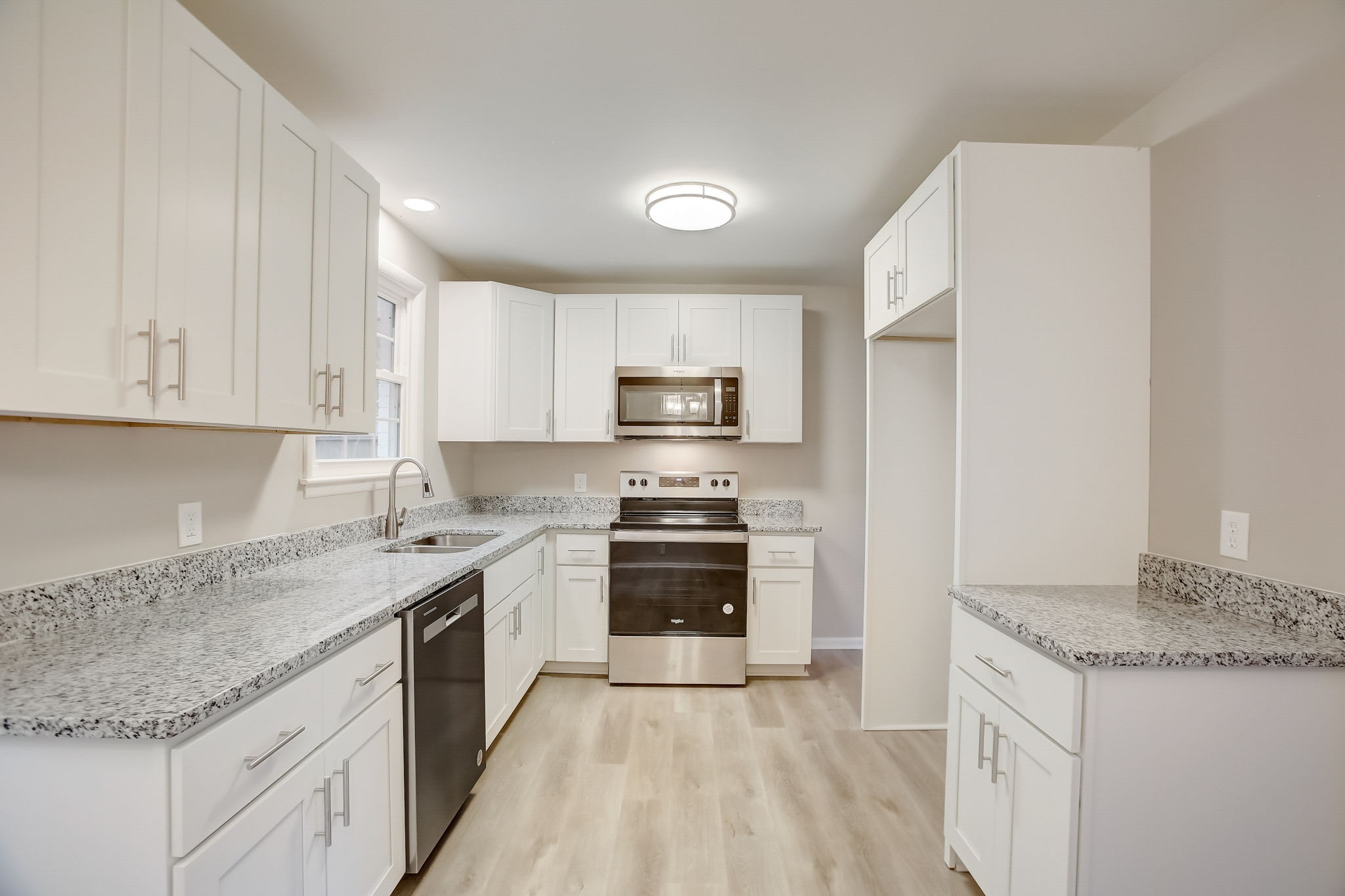 545 Holt Valley Road Nashville, TN 37209 - Photo 4 of 11 Gallery Image 4