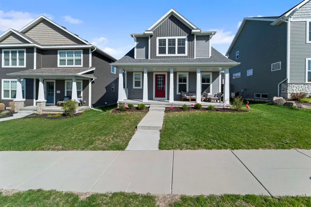 $444,900 | 614 Hillcrest Drive, Waunakee, WI 53597