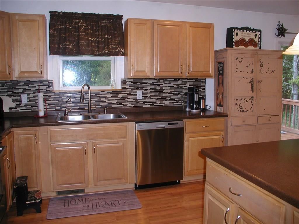 114 Rustic Woods Road Parker, PA 16049 - Photo 8 of 25 Gallery Image 8