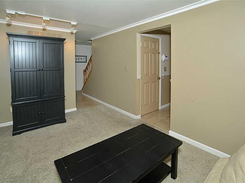 1875 Old Ramsey Road Monroeville, PA 15146 - Photo 13 of 24 Family Room.