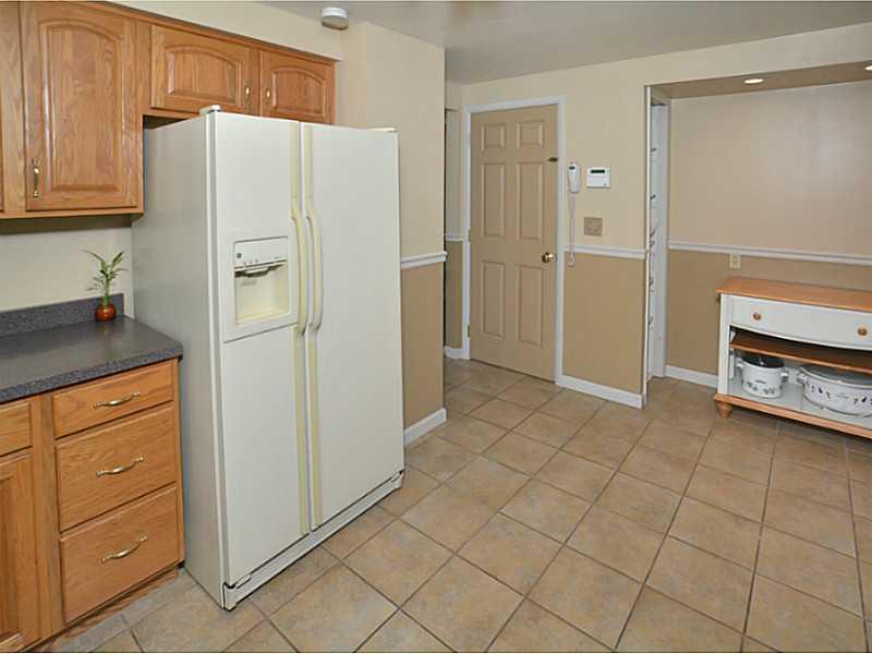 1875 Old Ramsey Road Monroeville, PA 15146 - Photo 8 of 24 Kitchen.