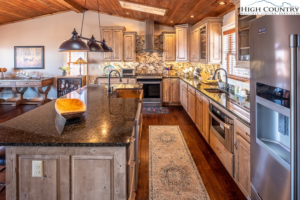 436 St Andrews Road Beech Mountain, NC 28604 - Photo 19 of 41 Gallery Image 19