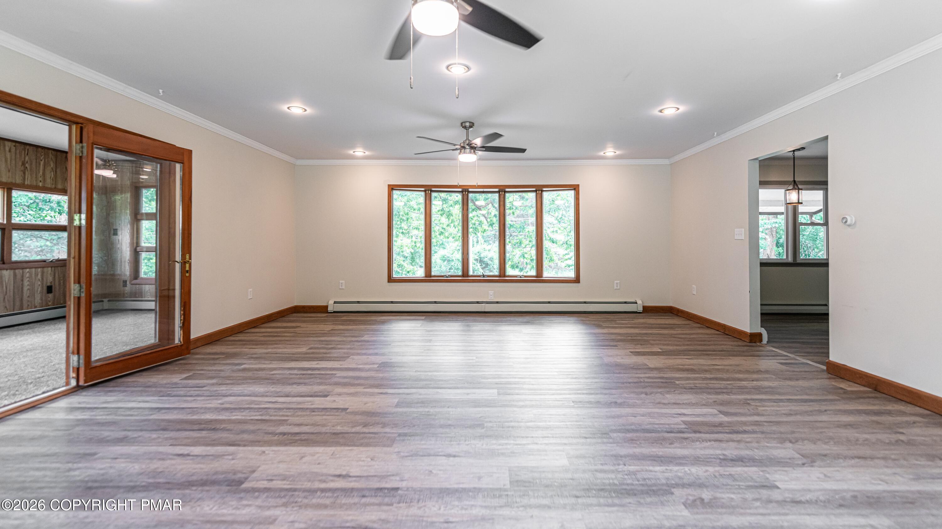 6011 Running Valley Road Stroudsburg, PA 18360 - Photo 10 of 38 living room