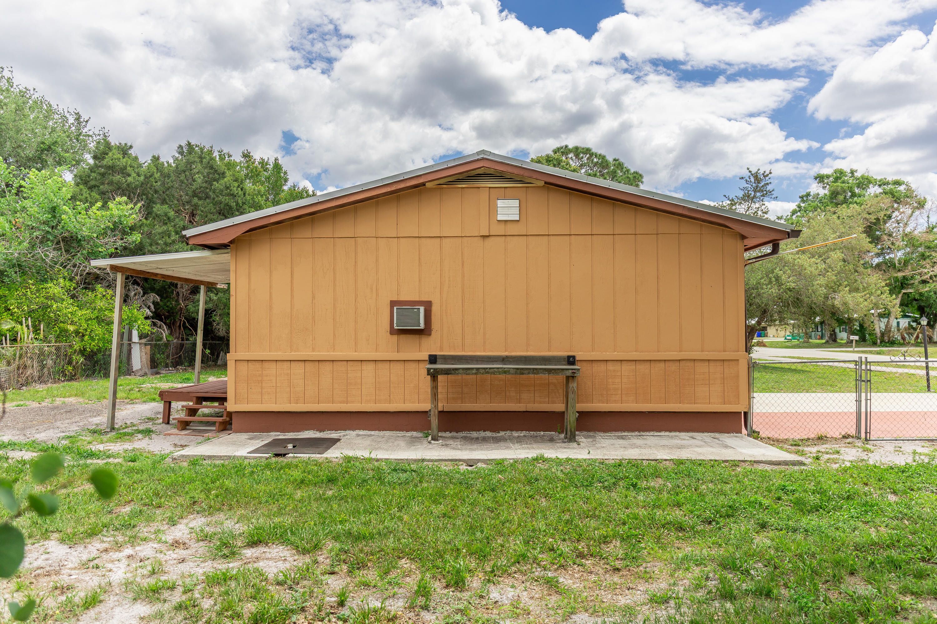 612 Southwest 9th Street Okeechobee, FL 34974 - Photo 18 of 52 612 Property-29