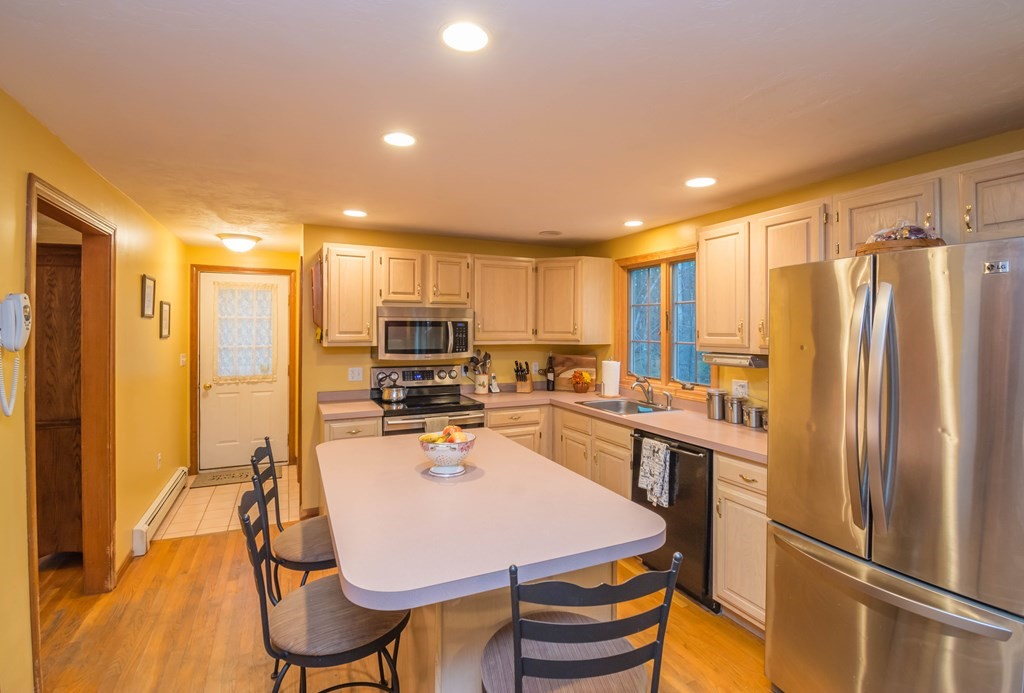 54 Walter Faunce Road Kingston, MA 02364 - Photo 21 of 42 Gallery Image 21