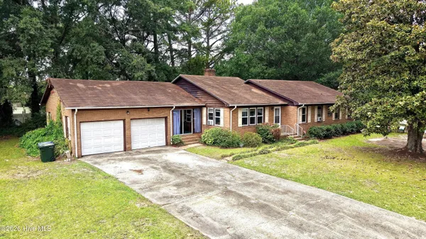 $230,000 | 112 Alexander Circle, Greenville, NC 27858