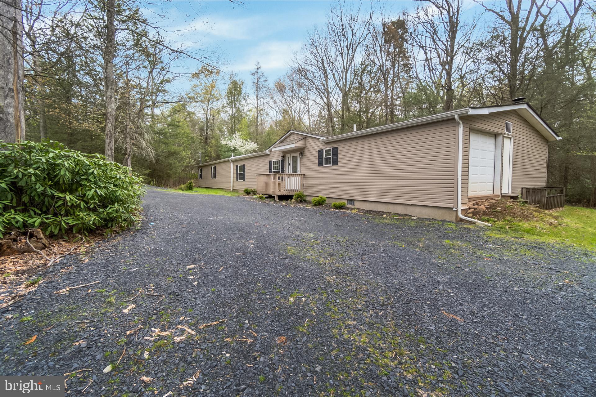 728 Dotters Corner Road Kunkletown, PA 18058 - Photo 2 of 57