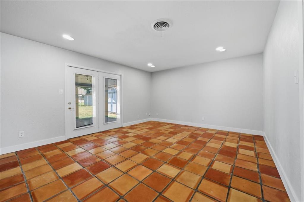 6920 Valhalla Road Fort Worth, TX 76116 - Photo 10 of 27