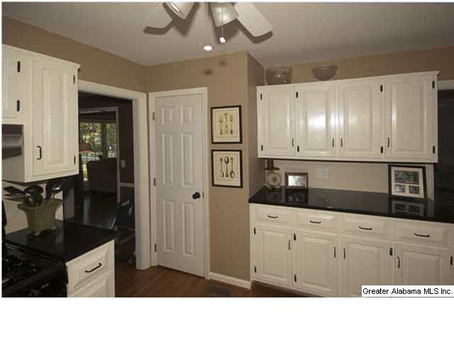 2041 Shagbark Road Birmingham, AL 35244 - Photo 2 of 21 Gallery Image 2