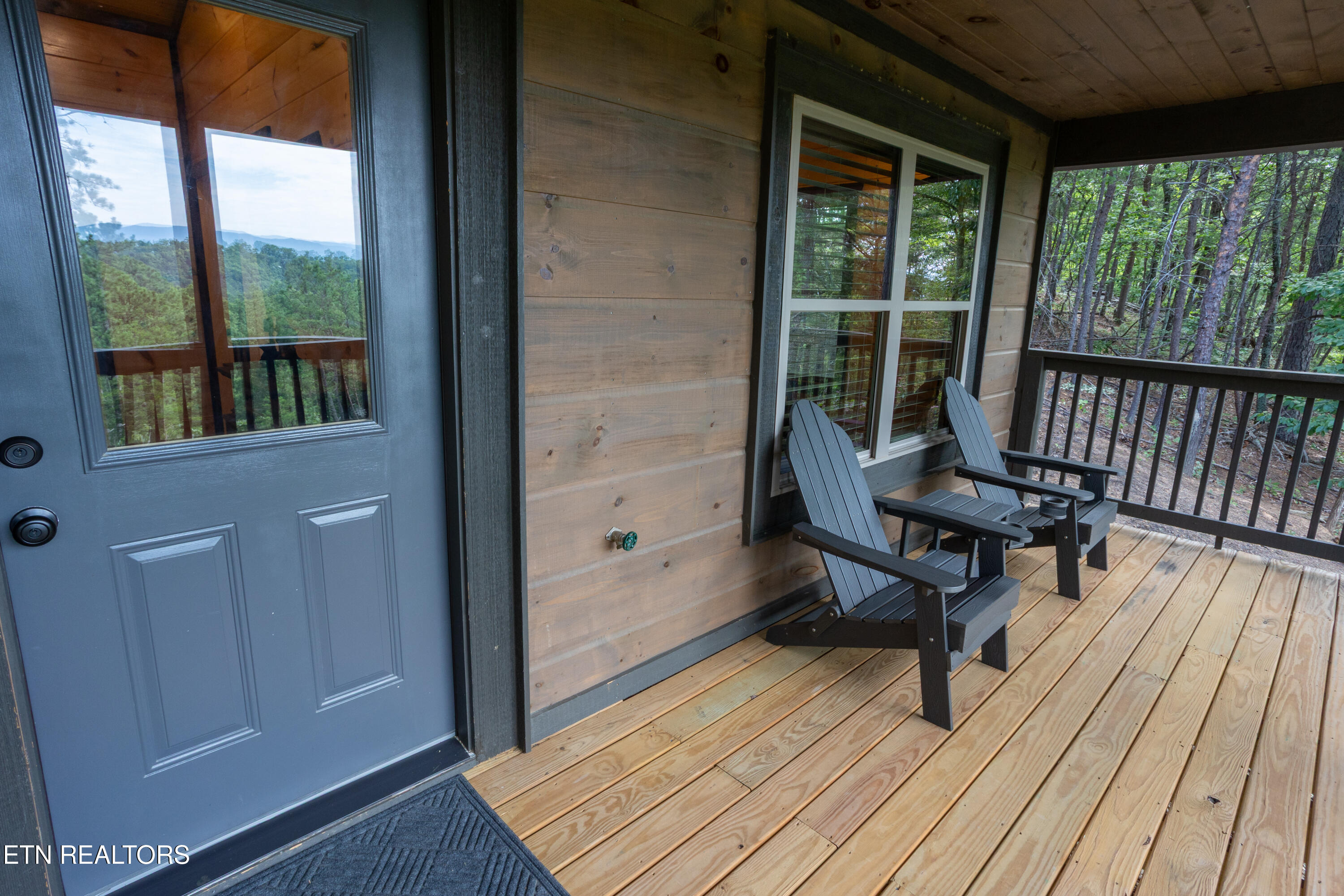 1936 Seagle Hollow Road Sevierville, TN 37876 - Photo 5 of 21 Cabin 14