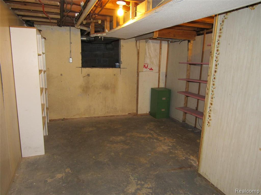 10693 Rattalee Lake Road Davisburg, MI 48350 - Photo 27 of 29