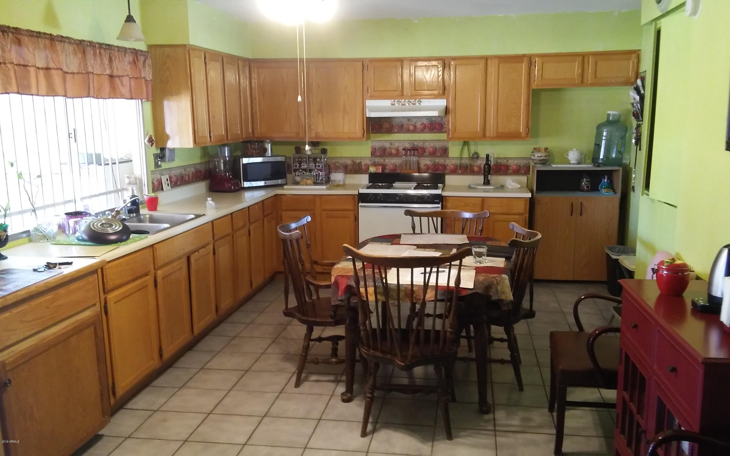 2039 West Romley Road Phoenix, AZ 85041 - Photo 5 of 14 PIC 05