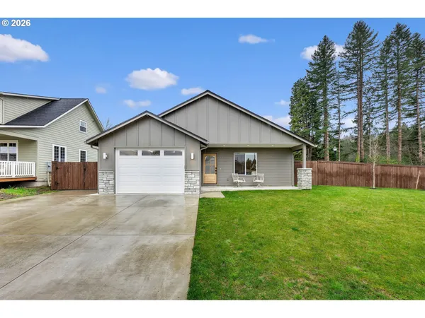 $475,000 | 211 West Oak Street, Yacolt, WA 98675