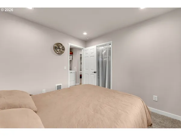 $475,000 | 211 West Oak Street, Yacolt, WA 98675