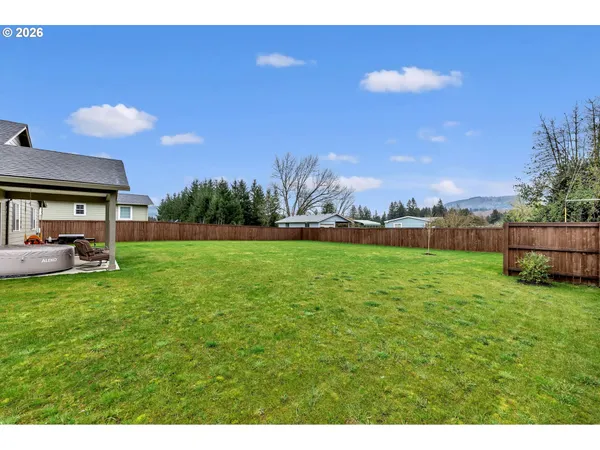 $475,000 | 211 West Oak Street, Yacolt, WA 98675