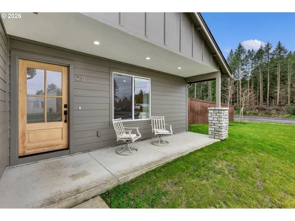 $475,000 | 211 West Oak Street, Yacolt, WA 98675