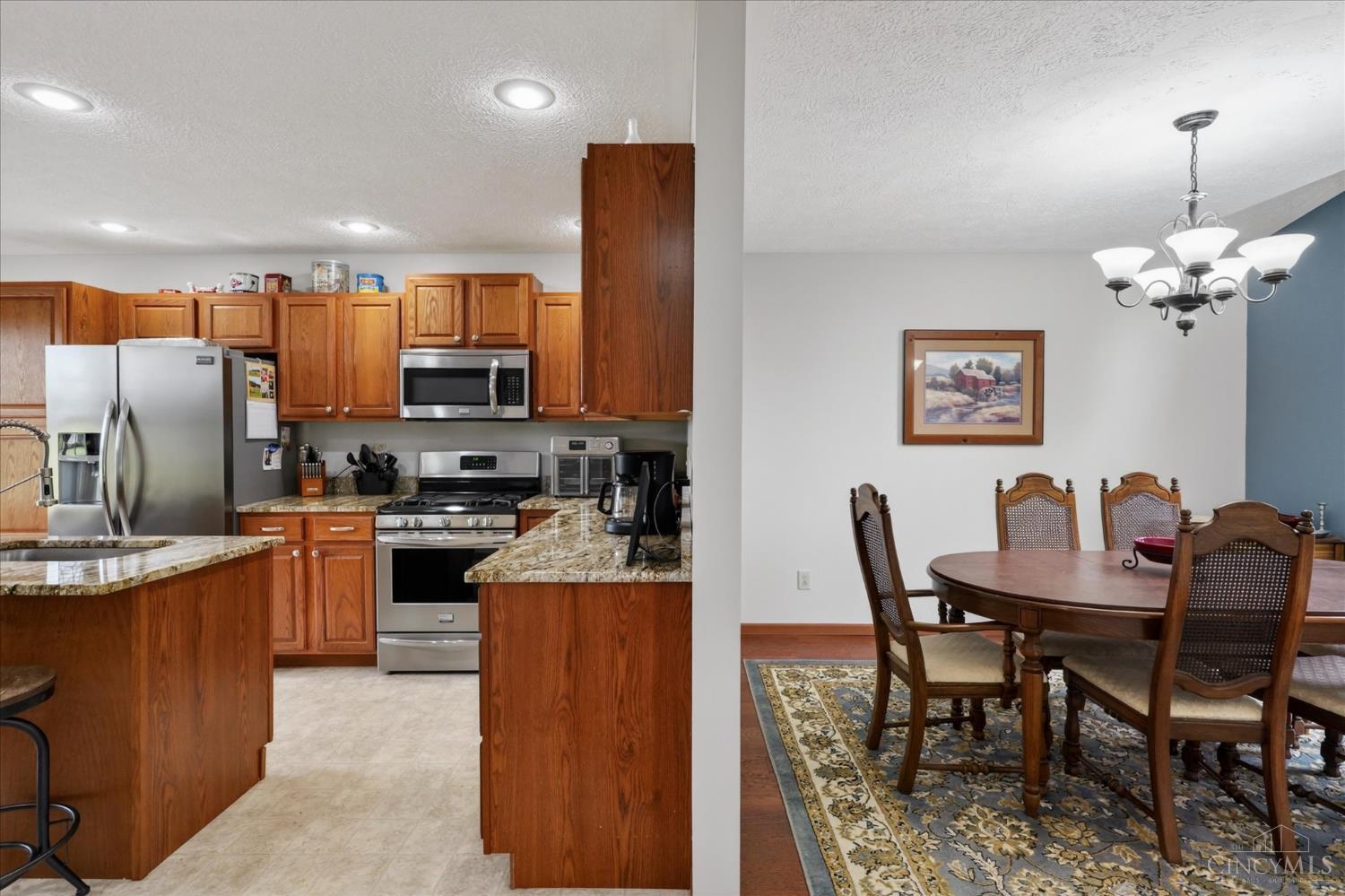 9070 Grimsley Road Leesburg, OH 45135 - Photo 14 of 41