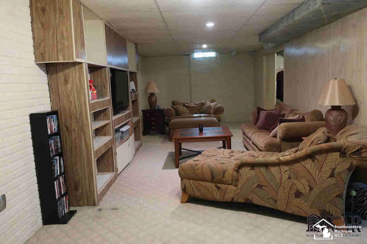 2559 Smith Road Lambertville, MI 48144 - Photo 27 of 34 Gallery Image 27